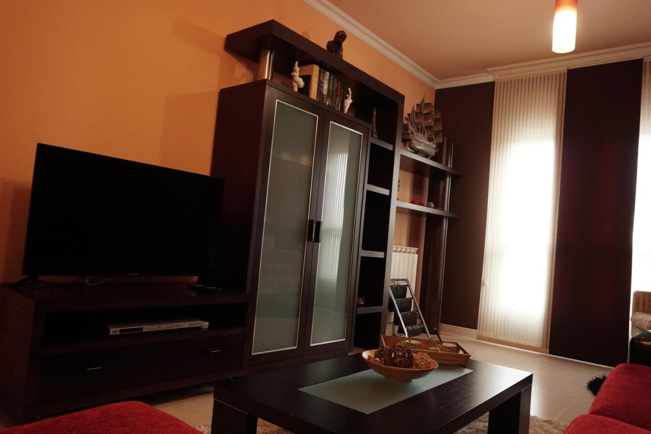 Piso Alerin Apartment Silleda Exterior photo
